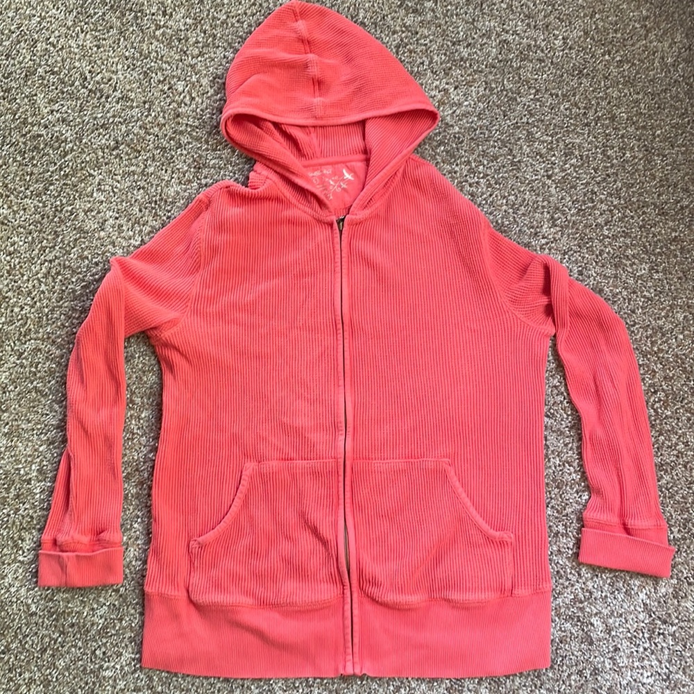 Eddie Bauer- no stains or rips